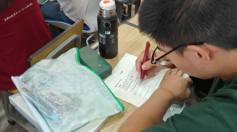 6a7307457fbaf.jpg 昆明新文道考研集训营同学记笔记.jpg